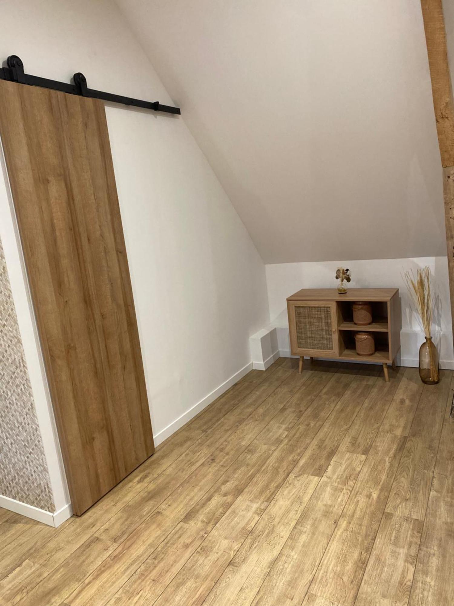 La Petite Suite De La Jumelle Aire-sur-la-Lys Buitenkant foto